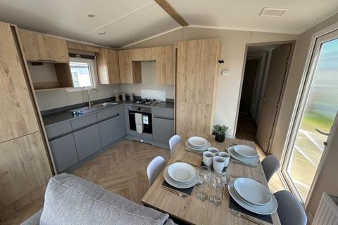 2 bedroom static caravan for sale, Pakefield Holiday Park