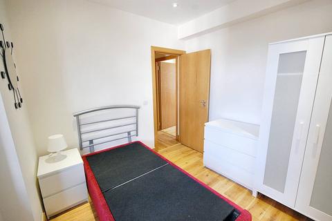 2 bedroom flat to rent, Spring Street, London W2