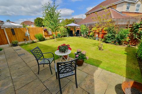 5 bedroom detached house for sale, The Heathers Evesham WR11 2PE