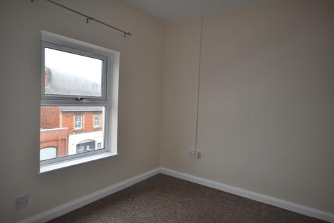 1 bedroom flat to rent, High Street, Stonehouse, Glos, GL10