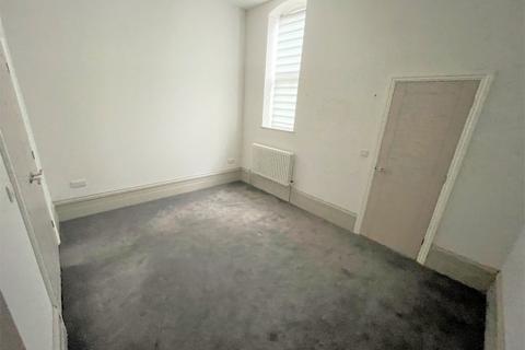 2 bedroom ground floor flat to rent, Battle Road, St Leonards-on-Sea, TN37