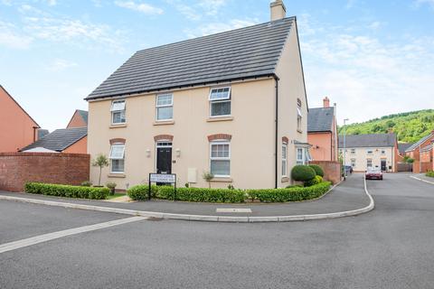 4 bedroom detached house for sale, Mid Summer Way, Monmouth
