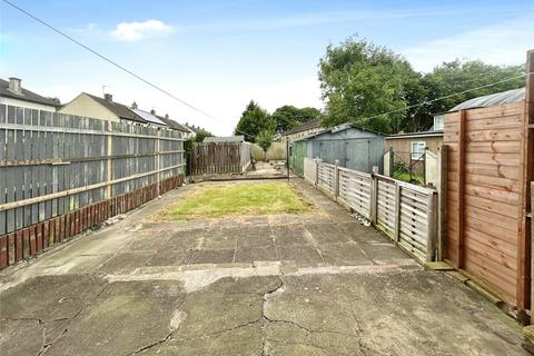 3 bedroom semi-detached house to rent, Copthorne Gardens, Bradley, Huddersfield, HD2