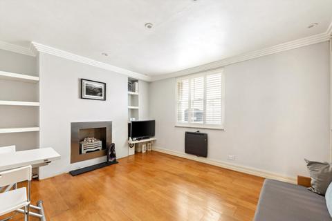 Studio to rent, Kings Road, London, SW3