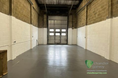 Industrial unit to rent, Aylesbury HP19