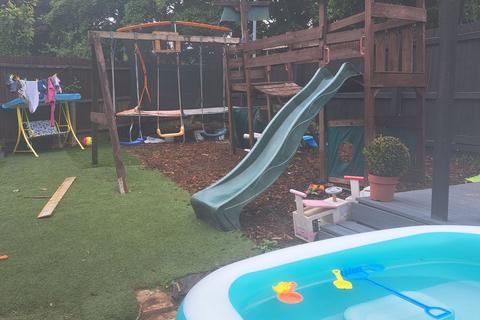 28 Corfe Close, Birmingham, B32 2NS