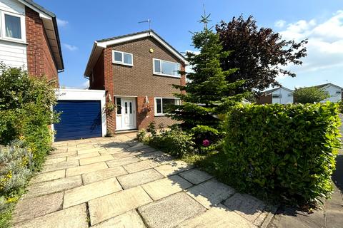 3 bedroom detached house for sale, Lowerbank, Denton