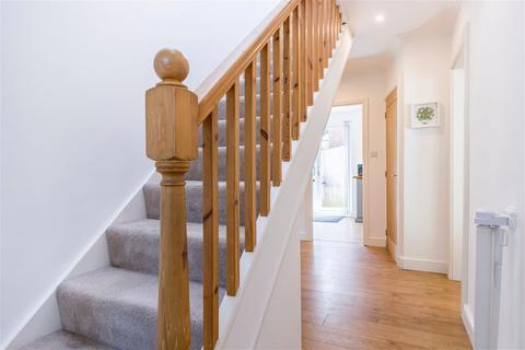 4 bedroom detached house for sale, Wellmeadow Lane, Uppermill, Saddleworth