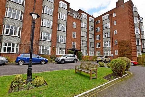 3 bedroom apartment to rent, C Calthorpe Mansions, Calthorpe Road, Edgbaston, Birmingham