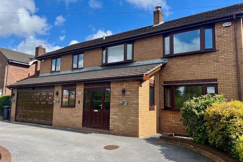 4 bedroom detached house for sale, Lunts Heath Road, Farnworth, Widnes