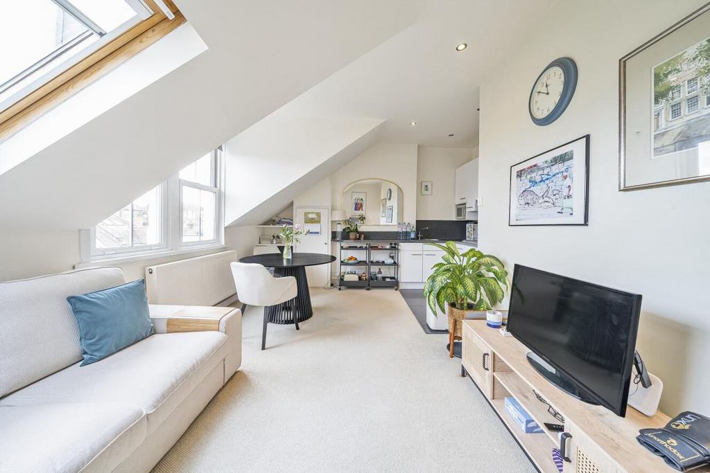 Clarendon Drive, Putney 1 bed flat for sale £460,000