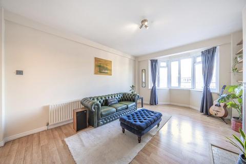 3 bedroom flat for sale, Streatham High Road, Streatham