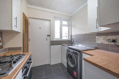 3 bedroom flat for sale, Streatham High Road, Streatham