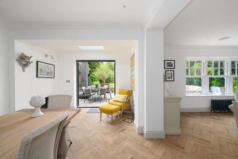 Monkhams Friars Close, Shenfield, Brentwood, CM15 8HX