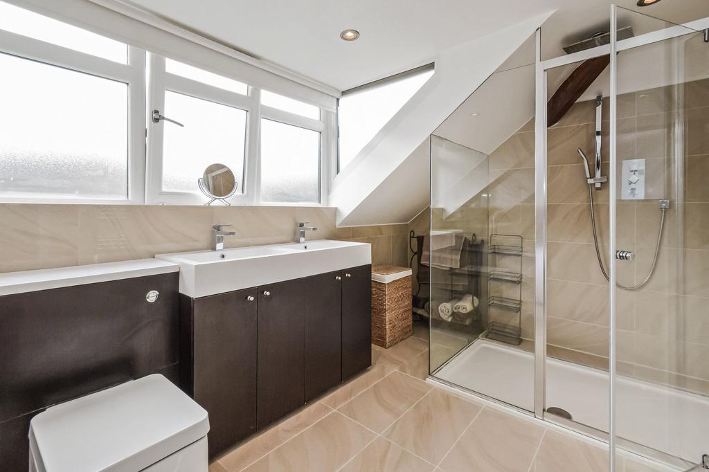 Bedroom three ensuite