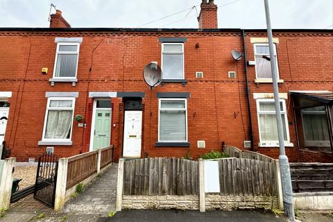 2 bedroom terraced house to rent, Reginald Street, Eccles, M30