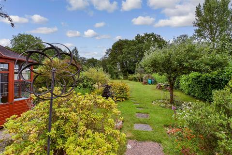 Kingsway Rowly Drive, Cranleigh, GU6 8PN