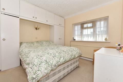 3 bedroom end of terrace house for sale, Neville Road, Ilford, Essex