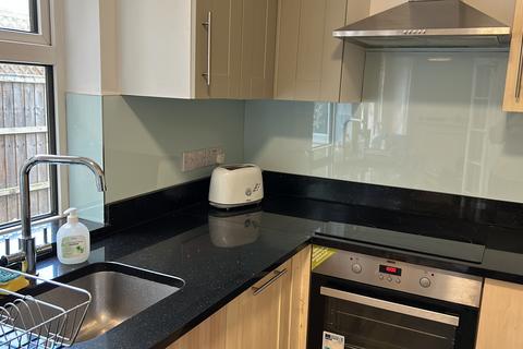 4 bedroom terraced house to rent, Clarence Street, Egham TW20