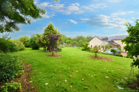 4 bedroom detached house for sale, Hereford HR1