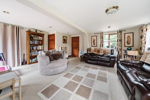 4 bedroom detached house for sale, Hereford HR1