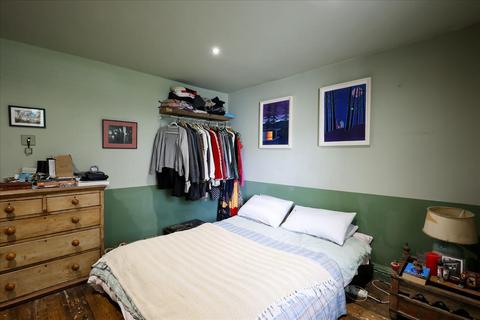 2 bedroom flat for sale, Loughborough Park, Brixton, SW9