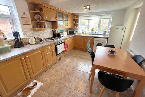 2 bedroom bungalow for sale, Greenfield Road, Cleveleys FY5