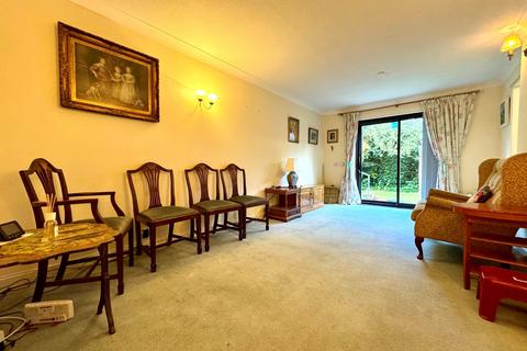 2 bedroom retirement property for sale, Adams Way, Alton, Hampshire