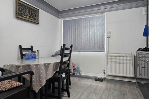 3 bedroom terraced house for sale, Warren Gardens, Stratford, E15