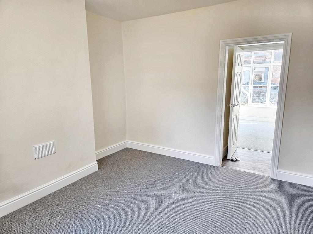 Apartment in Ruabon - View 4