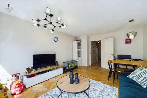 12 Arcadia Close, Carshalton, SM5 2AE