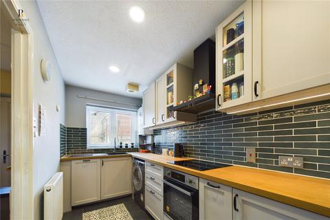 12 Arcadia Close, Carshalton, SM5 2AE