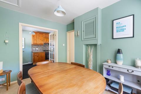 7 Bishops Close, Torquay, TQ1 2PL