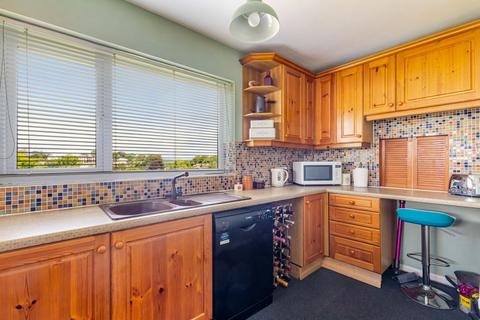 7 Bishops Close, Torquay, TQ1 2PL