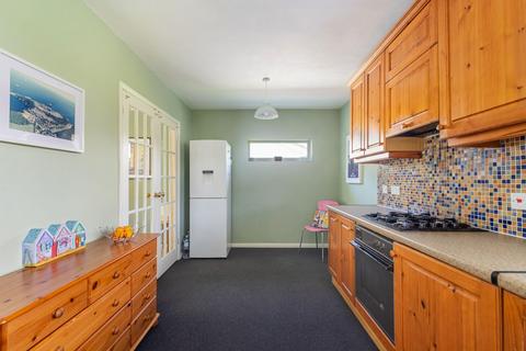7 Bishops Close, Torquay, TQ1 2PL