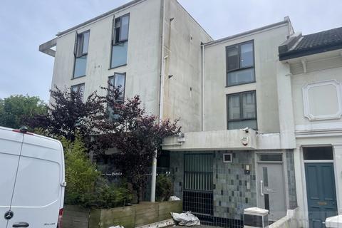 2 bedroom flat to rent, Flat 5, 1 Caledonian Road, Brighton, East Sussex