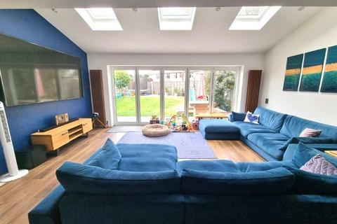 71 Heath Road, Ipswich, IP4 5RY