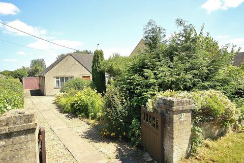 3 bedroom detached bungalow for sale, Wroslyn Road, Freeland, OX29