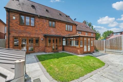 6 bedroom detached house for sale, Bishop Ramsey Close, Ruislip