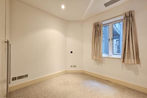 2 bedroom apartment for sale, Clarendon Court, Maida Vale W9