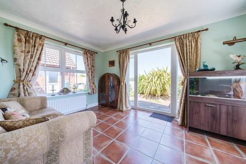 Marsh Cottage, 5 Durhams Road, Dawsmere, Spalding, PE12 9NJ