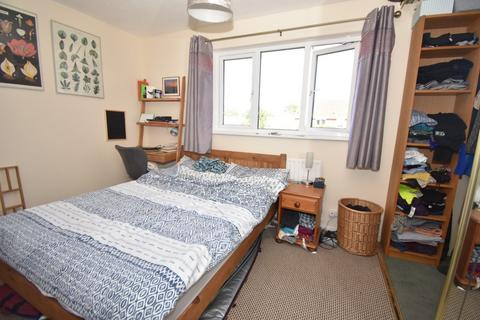 45 Chantry Meadow, Exeter, EX2 8FT