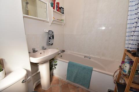 45 Chantry Meadow, Exeter, EX2 8FT