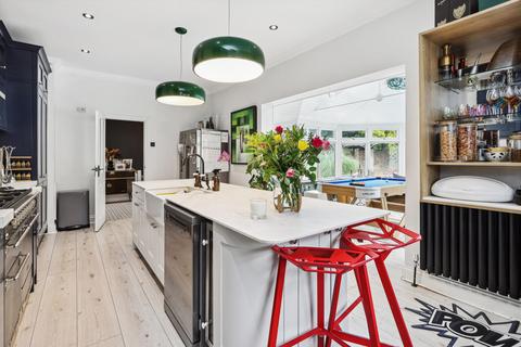 undefined, Castle Road, Weybridge, Surrey, KT13
