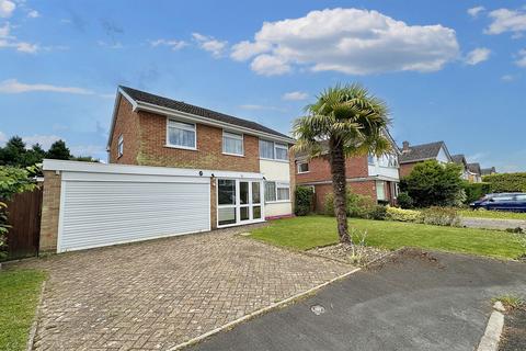 4 bedroom detached house for sale, Ferndown