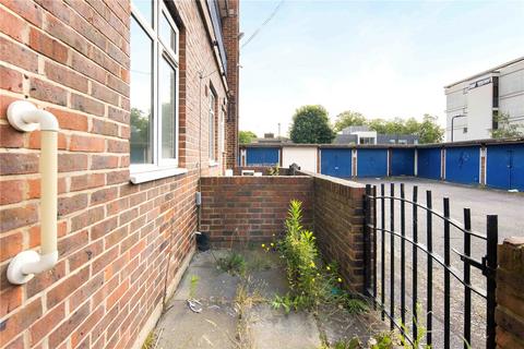 90 Weymouth Terrace, London, E2 8LR