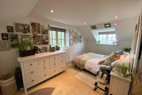 2 bedroom detached house to rent, Baybridge Lane, Upham, Hampshire, SO32