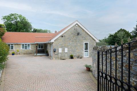 4 bedroom bungalow for sale, Domus Drive, Shepton Mallet