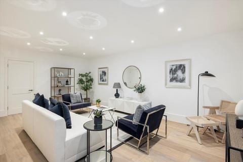 undefined, St. Lukes Mews, London, W11