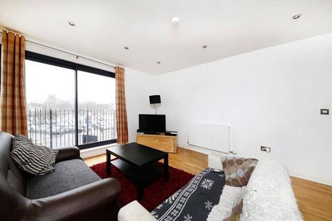 2 bedroom flat to rent, Morning Lane, Hackney, London, E9